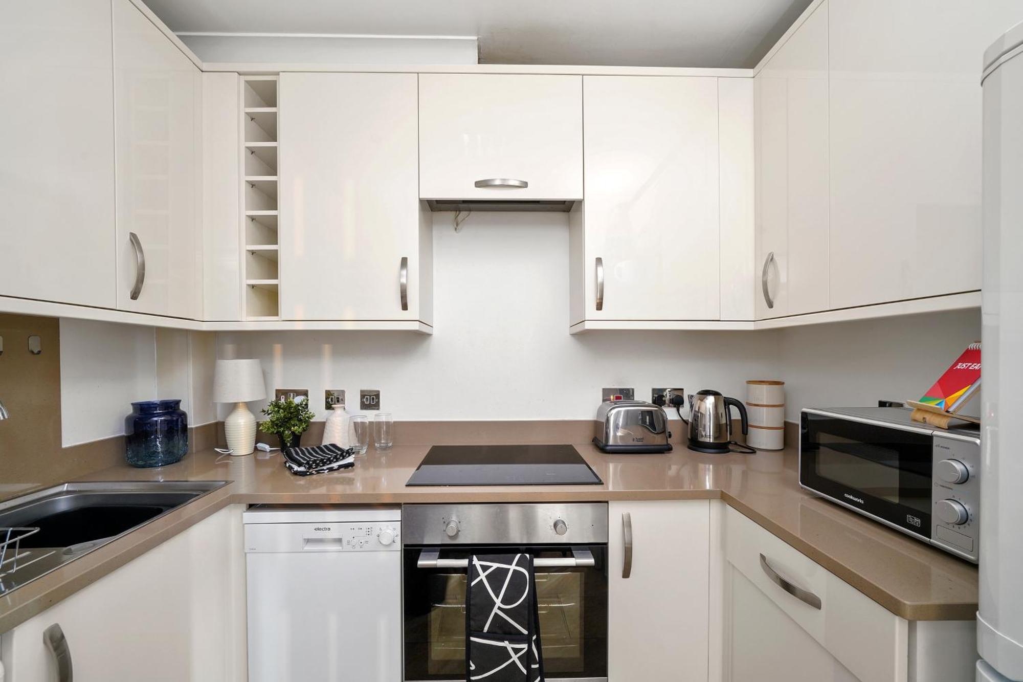 Delightful Flat In London - Sleeps 6 Appartement Buitenkant foto